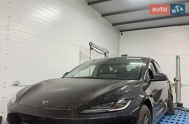 Седан Tesla Model 3 2025 в Києві фото 7 Седан Tesla Model 3 2025 в Києві