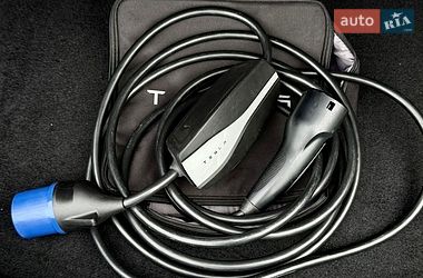 Седан Tesla Model 3 2019 в Киеве