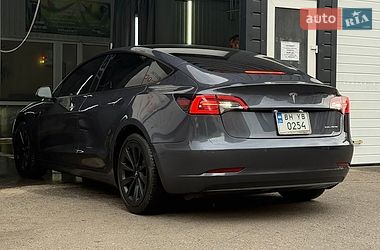 Седан Tesla Model 3 2022 в Одессе