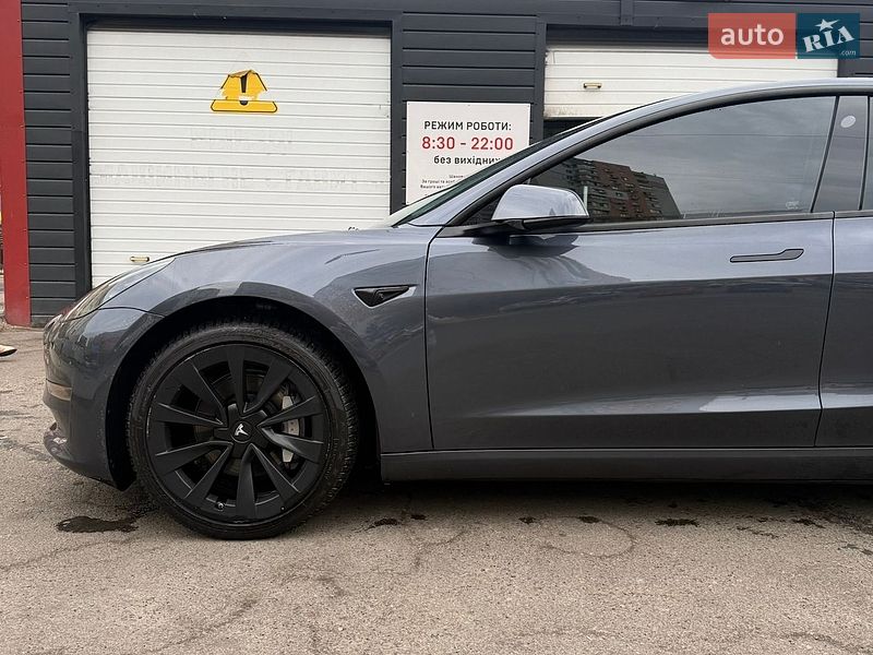 Седан Tesla Model 3 2022 в Одессе