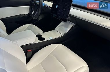 Седан Tesla Model 3 2018 в Одессе