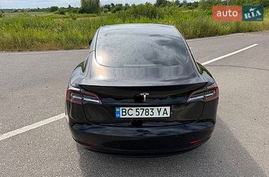 Седан Tesla Model 3 2020 в Львові