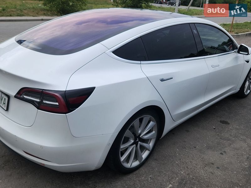 Седан Tesla Model 3 2018 в Львові фото 3 Седан Tesla Model 3 2018 в Львові