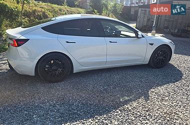 Седан Tesla Model 3 2024 в Тернополі