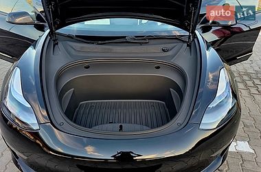 Седан Tesla Model 3 2021 в Днепре