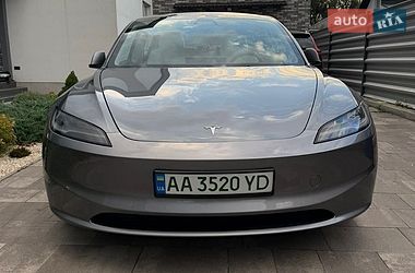 Седан Tesla Model 3 2024 в Киеве фото 7 Седан Tesla Model 3 2024 в Киеве