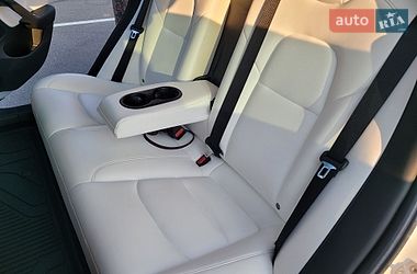 Седан Tesla Model 3 2019 в Києві
