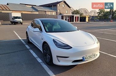 Седан Tesla Model 3 2019 в Києві