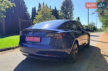 Седан Tesla Model 3 2021 в Вышгороде