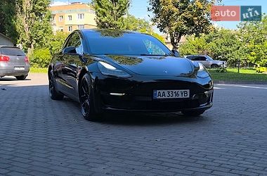 Седан Tesla Model 3 2018 в Кам'янець-Подільському