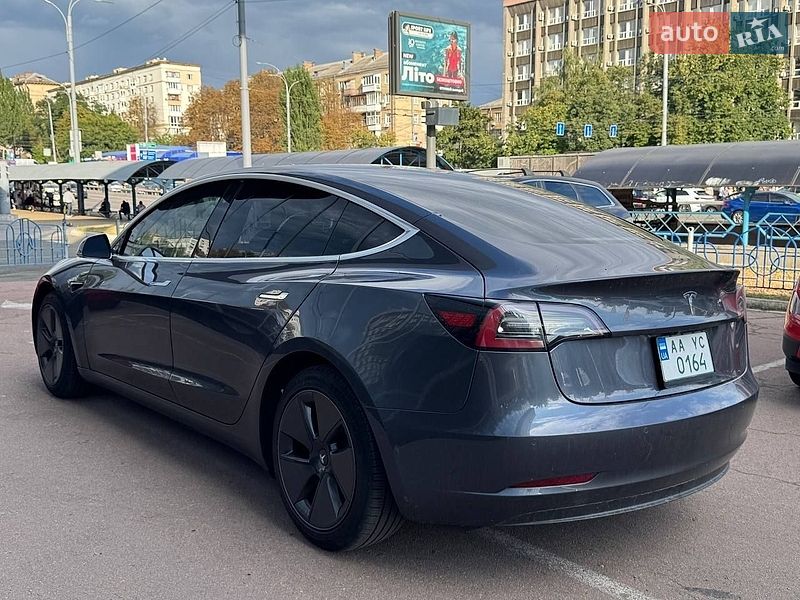 Седан Tesla Model 3 2020 в Киеве фото 4 Седан Tesla Model 3 2020 в Киеве
