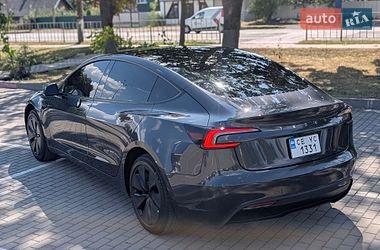 Седан Tesla Model 3 2025 в Коломые