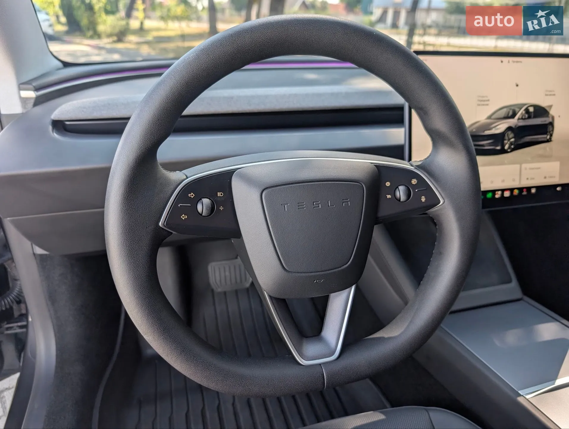 2025 Tesla Model 3 - мініатюра 25