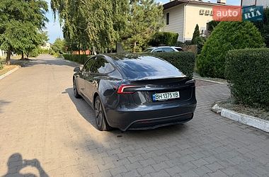 Седан Tesla Model 3 2025 в Одесі