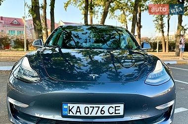 Седан Tesla Model 3 2019 в Києві