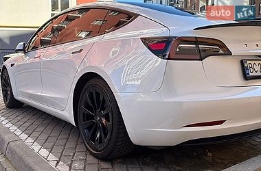 Седан Tesla Model 3 2020 в Львове фото 3 Седан Tesla Model 3 2020 в Львове
