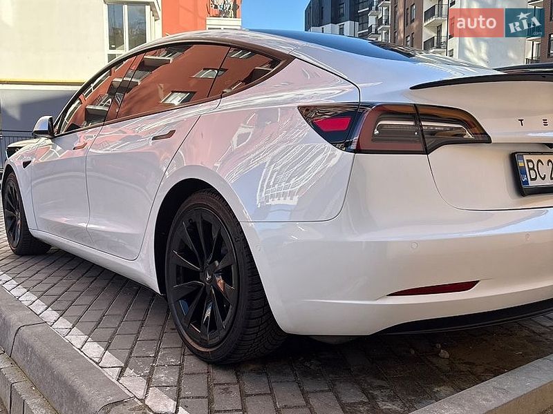 Седан Tesla Model 3 2020 в Львове фото 3 Седан Tesla Model 3 2020 в Львове