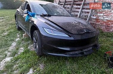 tesla model-3 2024 в Львов от профессионального продавца Роман