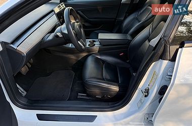 Седан Tesla Model 3 2021 в Києві