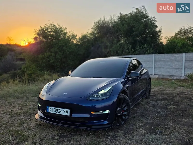 Tesla Model 3