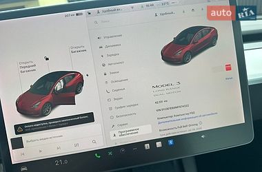 Седан Tesla Model 3 2021 в Виннице