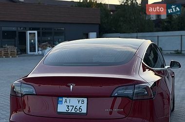 Седан Tesla Model 3 2018 в Вишневом