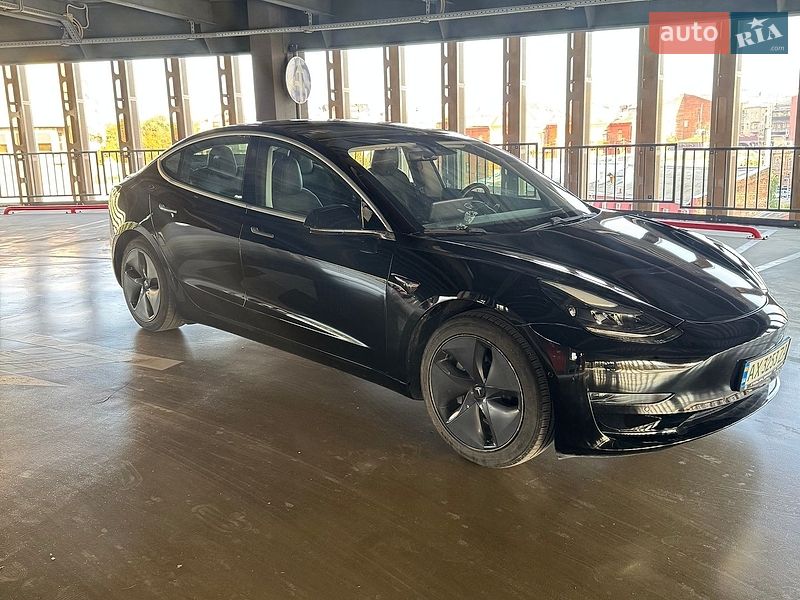 Седан Tesla Model 3 2020 в Харкові