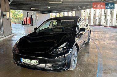 Седан Tesla Model 3 2020 в Харкові