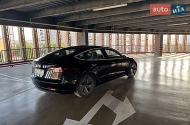 Седан Tesla Model 3 2020 в Харкові