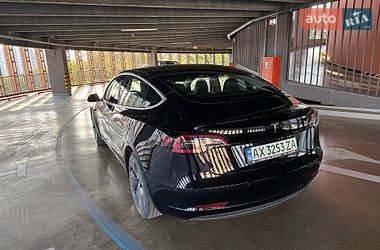 Седан Tesla Model 3 2020 в Харкові