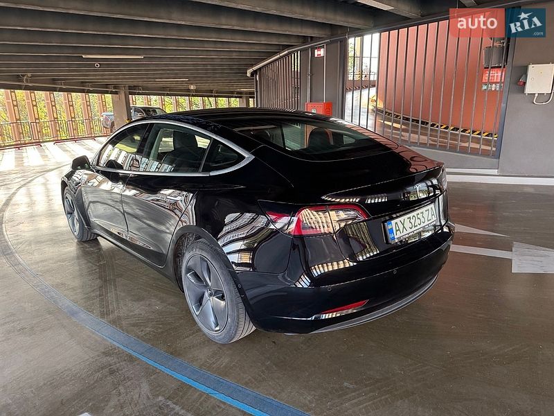 Седан Tesla Model 3 2020 в Харкові