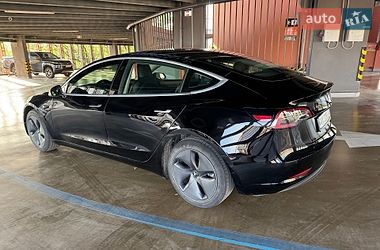 Седан Tesla Model 3 2020 в Харкові