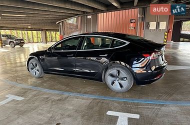 Седан Tesla Model 3 2020 в Харкові