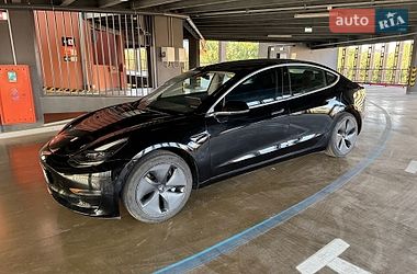 Седан Tesla Model 3 2020 в Харкові
