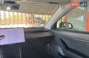 Седан Tesla Model 3 2020 в Харкові