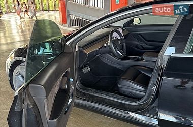 Седан Tesla Model 3 2020 в Харкові
