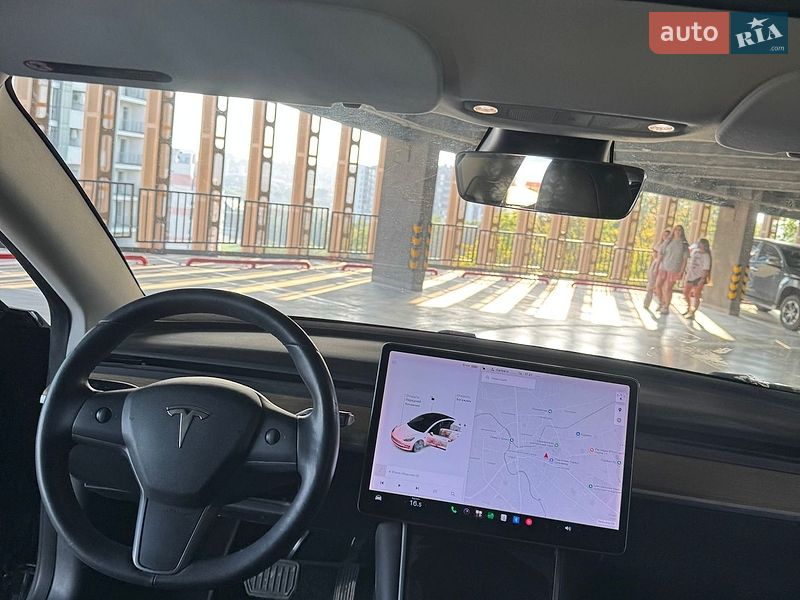 Седан Tesla Model 3 2020 в Харкові