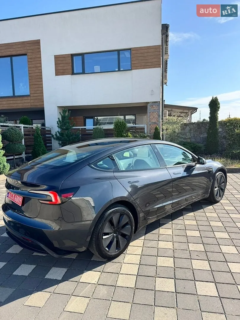 2026 Tesla Model 3 - мініатюра 14