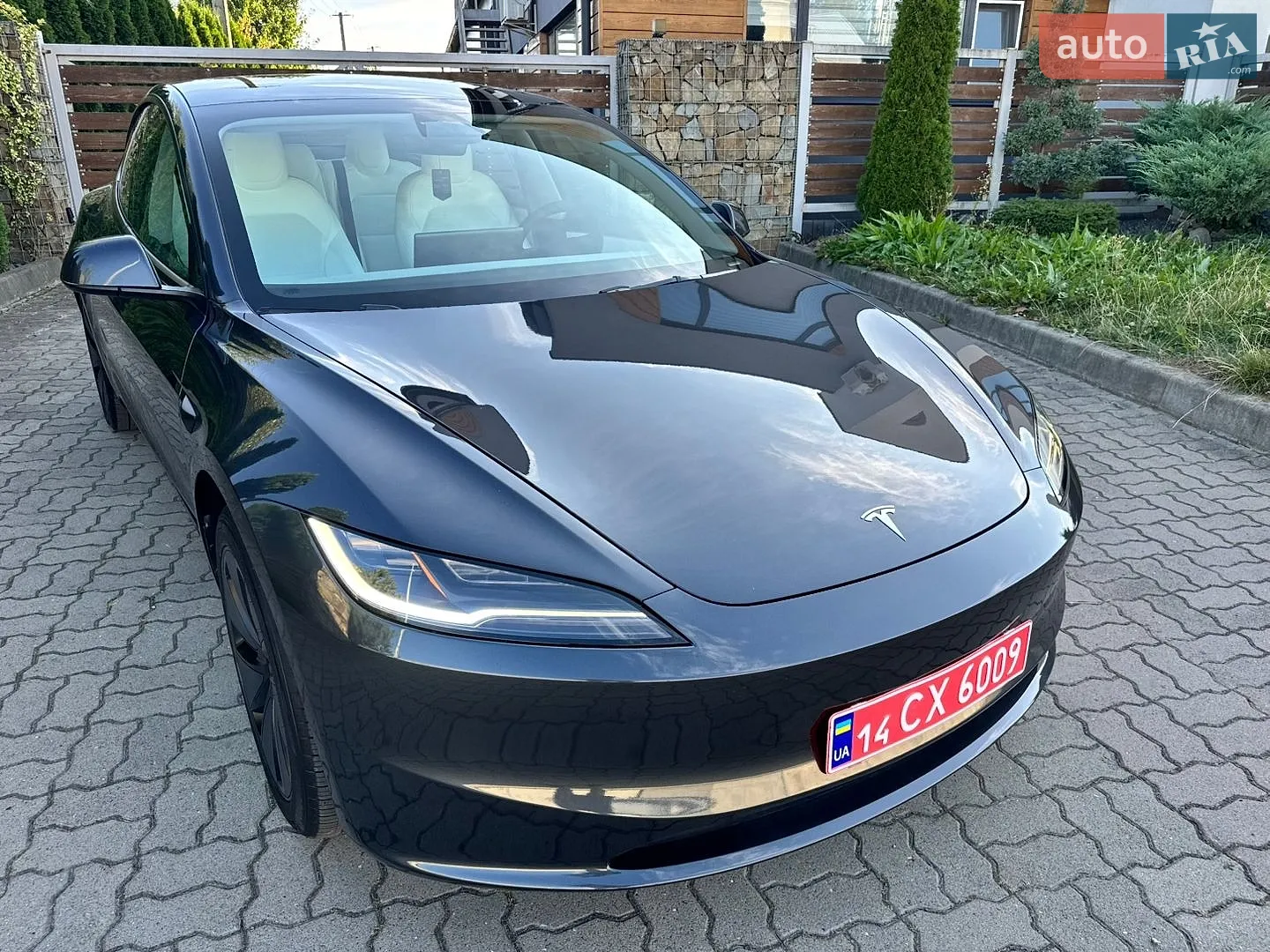 2026 Tesla Model 3 - мініатюра 22