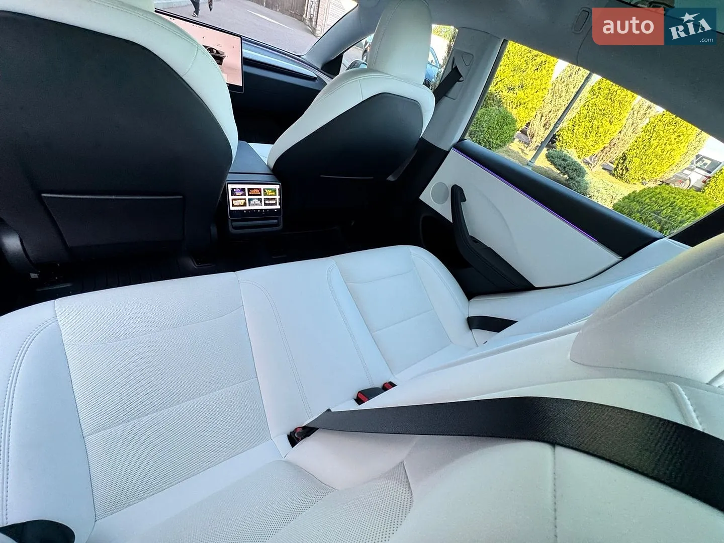 2026 Tesla Model 3 - мініатюра 34