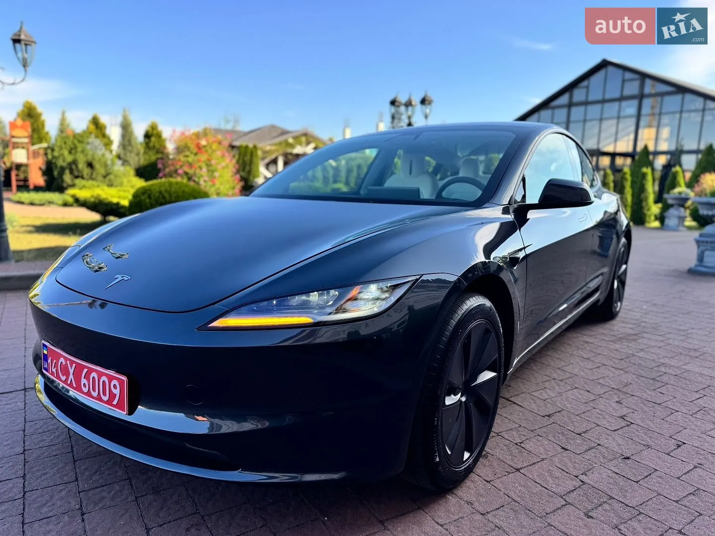 2026 Tesla Model 3 - мініатюра 49