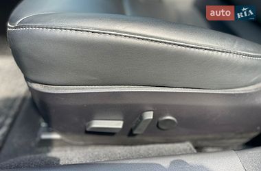 Седан Tesla Model 3 2019 в Львові