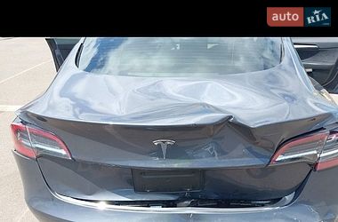 Седан Tesla Model 3 2023 в Ивано-Франковске