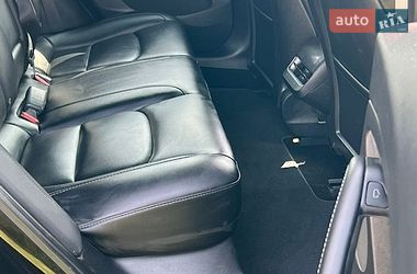 Седан Tesla Model 3 2021 в Волочиську