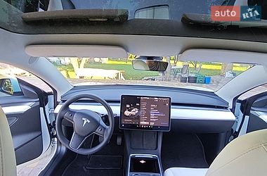 Седан Tesla Model 3 2022 в Верхнеднепровске