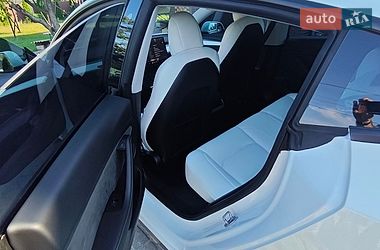 Седан Tesla Model 3 2022 в Верхнеднепровске