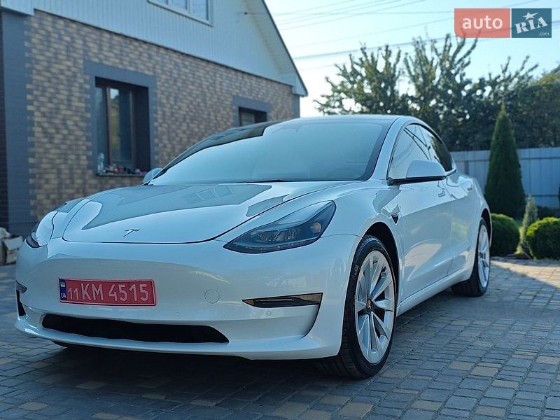 Седан Tesla Model 3 2022 в Верхнеднепровске