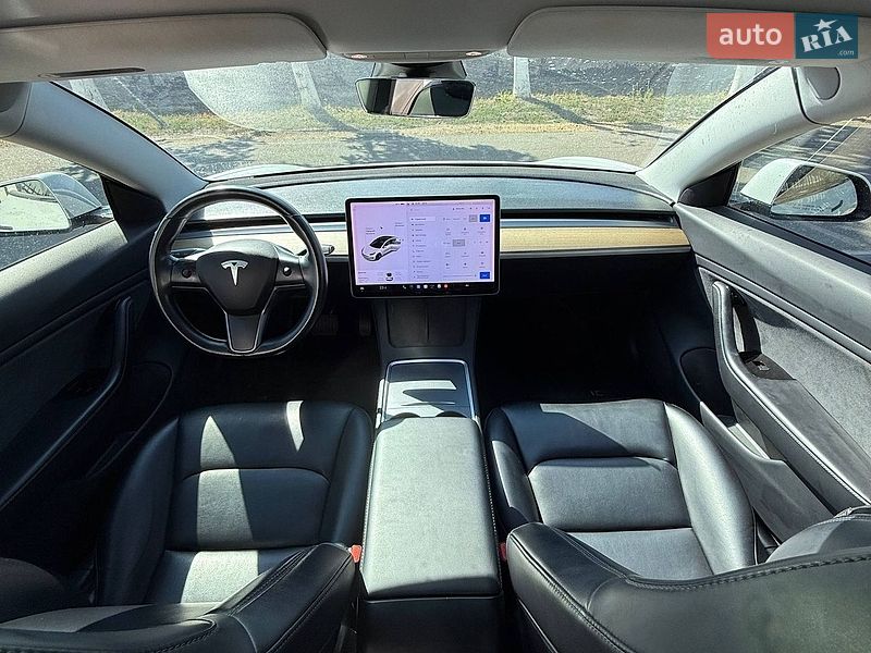 Седан Tesla Model 3 2018 в Одессе