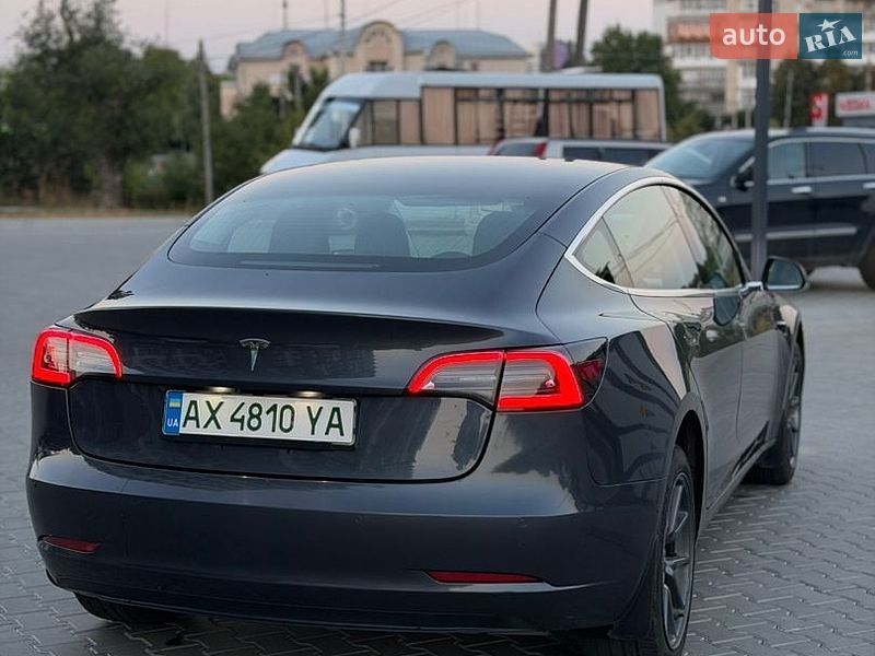 Седан Tesla Model 3 2018 в Кропивницком фото 12 Седан Tesla Model 3 2018 в Кропивницком