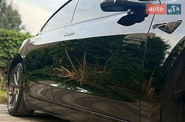 Седан Tesla Model 3 2023 в Хмельницком